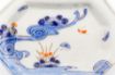 Afbeeldingen van Antieke porceleinen schoteltje met vlinders